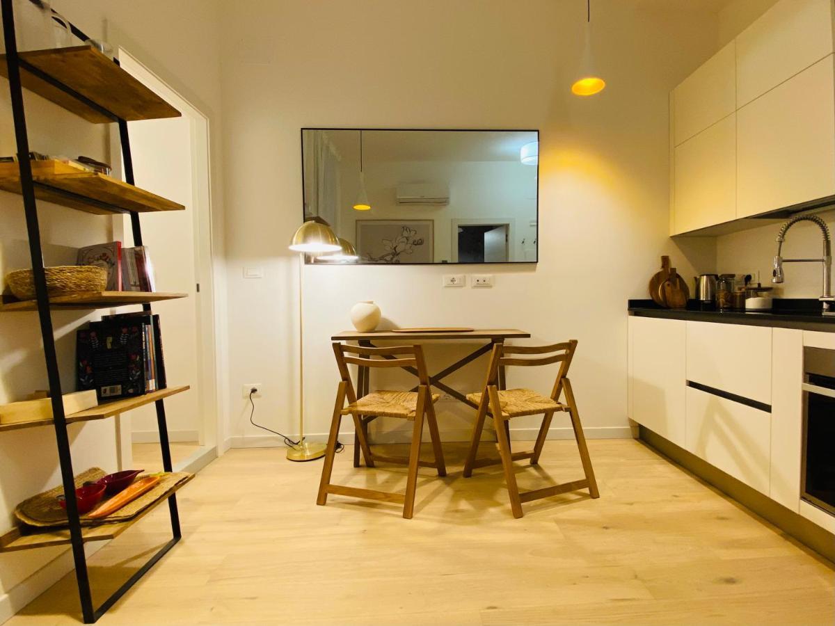 Piazzaborsa Charme Apartment 的里雅斯特 外观 照片